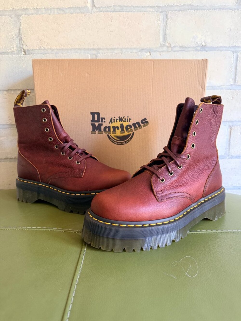 Dr. Martens Jadon cashew brown boot size US W 11 / M 10 / UK 9 NIB